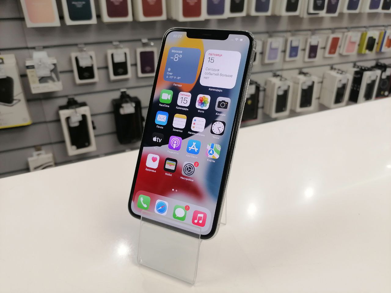 Купить iPhone 11 Pro Max 512Gb Silver (Без коробки) RU - БУ . . + в  Краснодаре